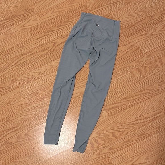 Musesonly Light Tone Legging - Picture 2 of 3